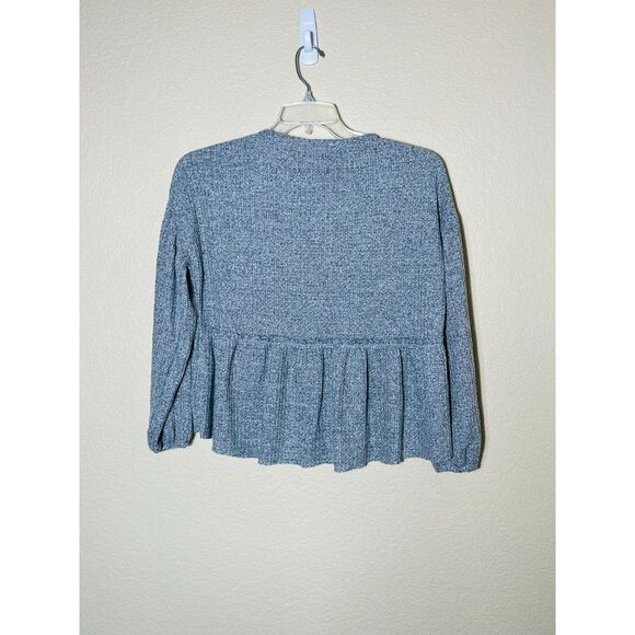 NWT Alya Heather Gray Knit Top Ruffled Small Soft Oversized - Picture 4 of 10